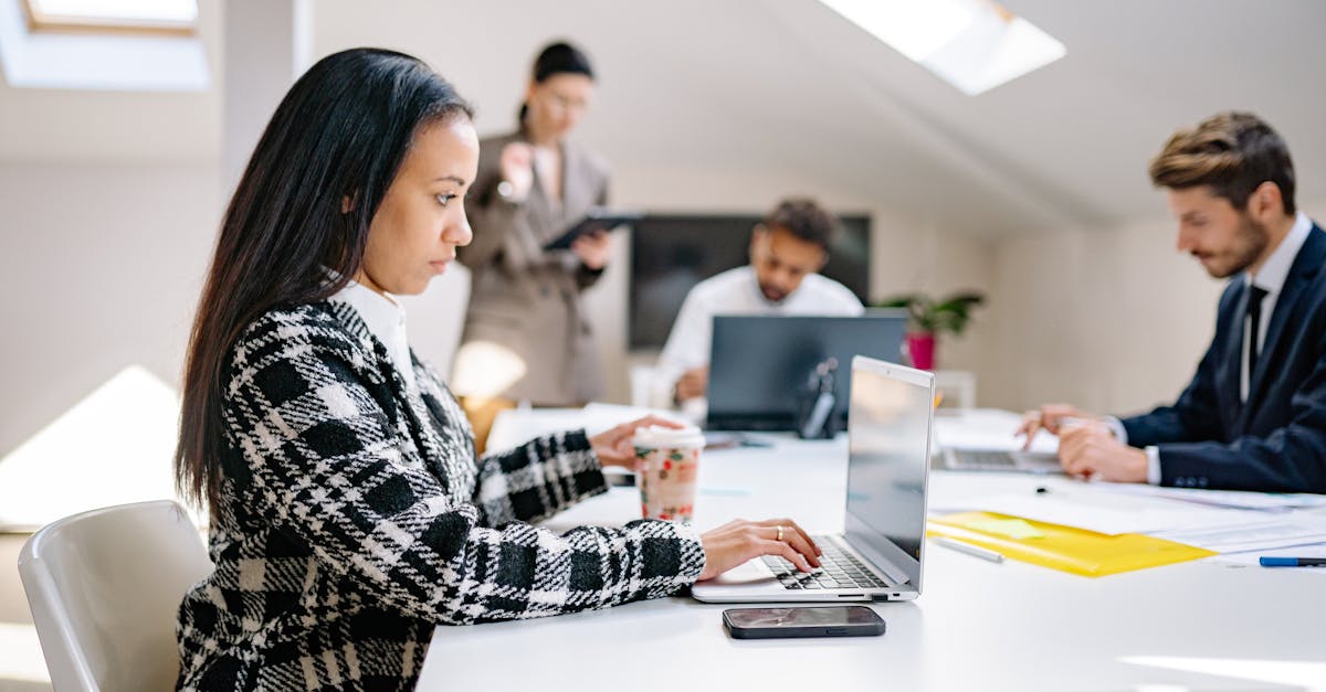 异次元大作战辅助- 青浦好办APP详情下载教程